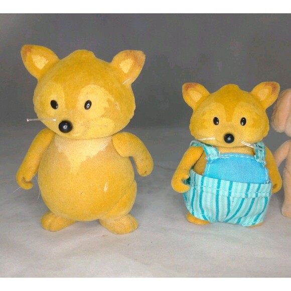 Sylvanian Calico Critters Woodez lot Of 4 ~Toy Poodle, Foxes Are Missing Tails - Picture 5 of 15